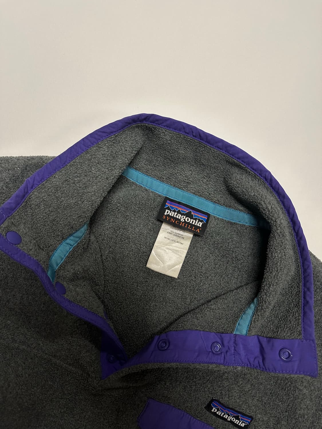 파타고니아 신칠라 다크그레이 판매합니다 상품이미지3
