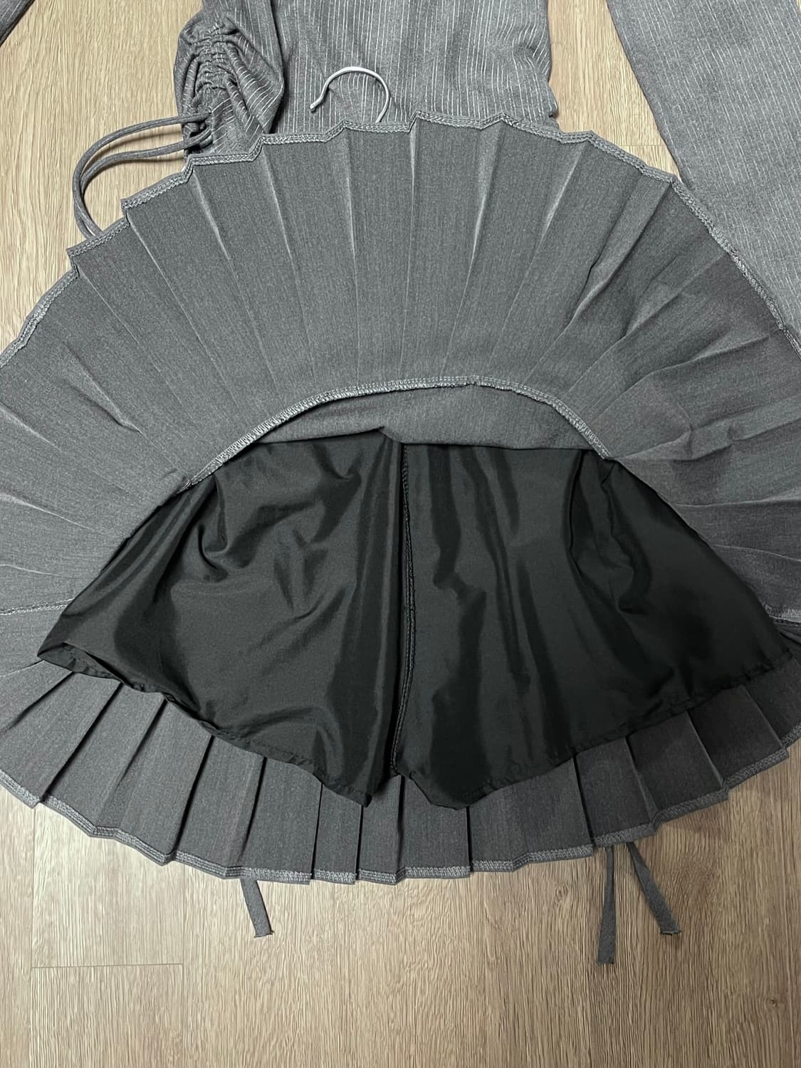 프레피룩 세트 원숄더 셔링 차콜 투피스 테니스 치마 상품이미지4