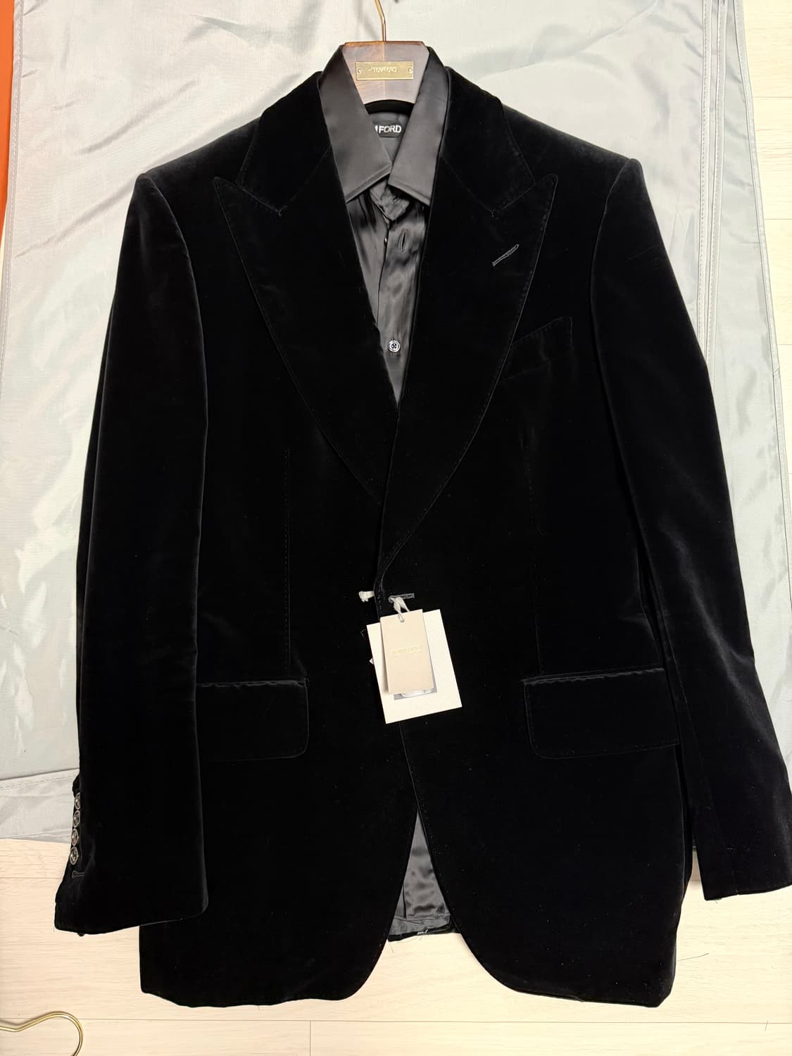 (새상품,강추👍)톰포드 아티쿠스 블랙 벨벳 블레이져 자켓 수트 상품이미지1