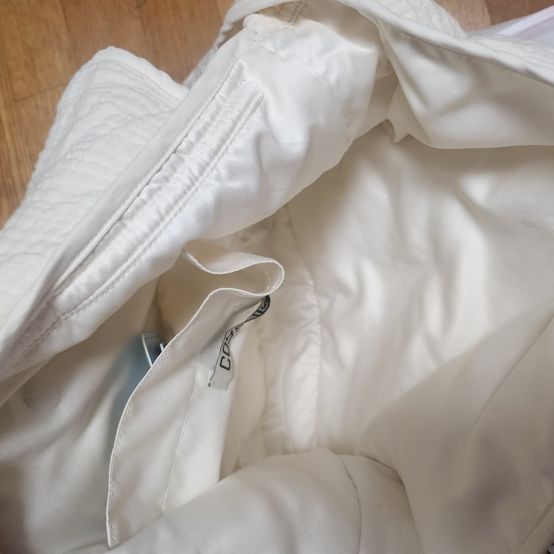 코이세이오 퀼팅 크로스백 아이보리 상품이미지4