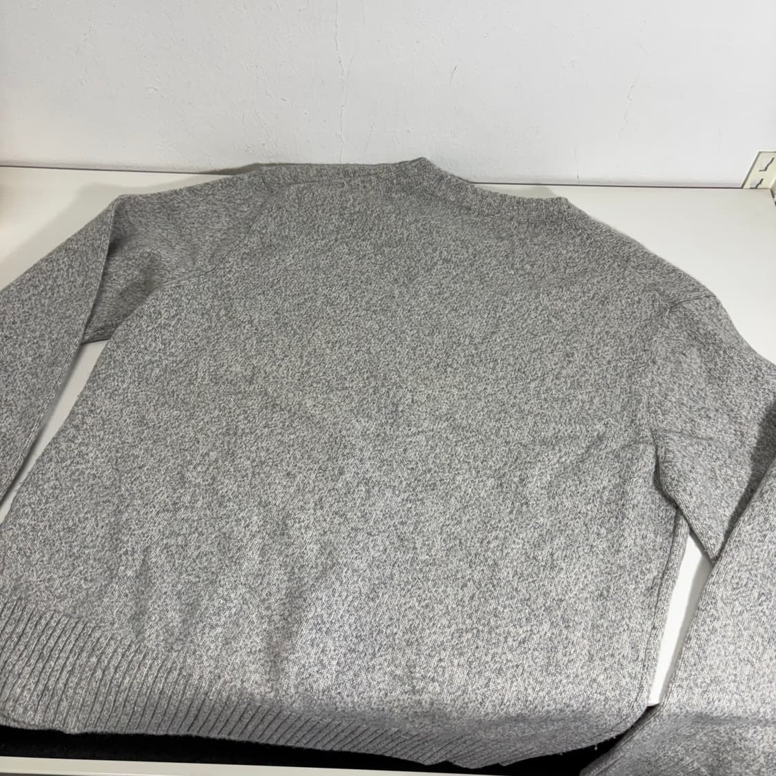 48 L 엘무드 멜란지그레이 루즈핏 울100% 라운드니트 상품이미지2