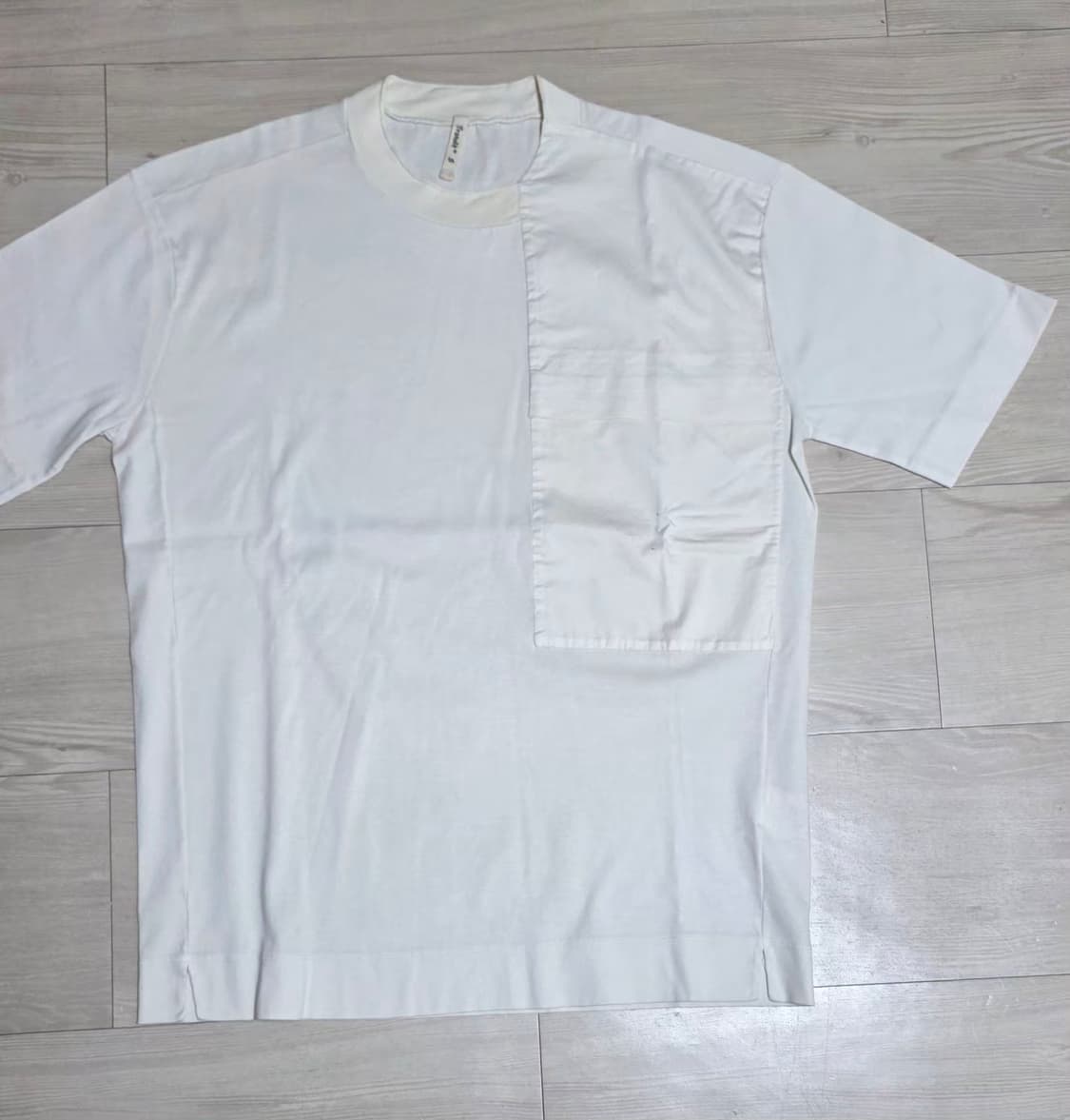 트렌짓 반팔티셔츠 상품이미지1