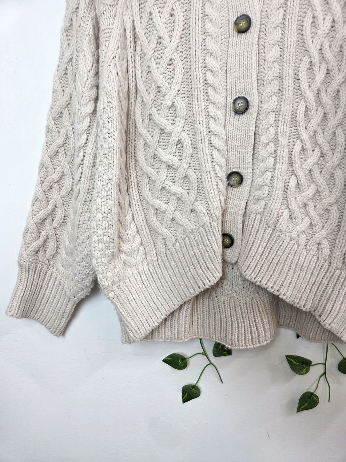 퓨어 동글 가디건 상품이미지3