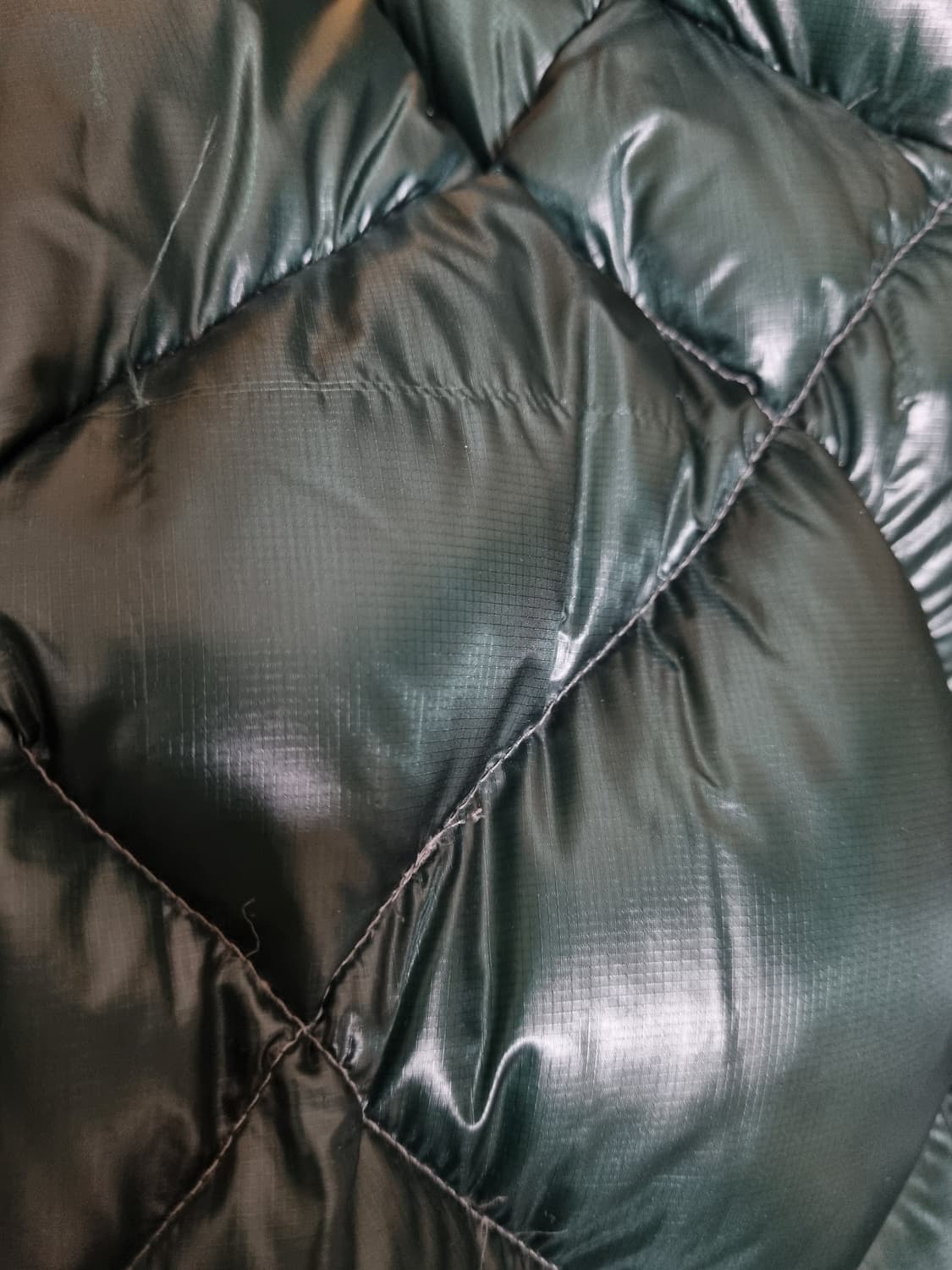 앤드원더 다이아몬드 스티치 다운 후디 그린 상품이미지3