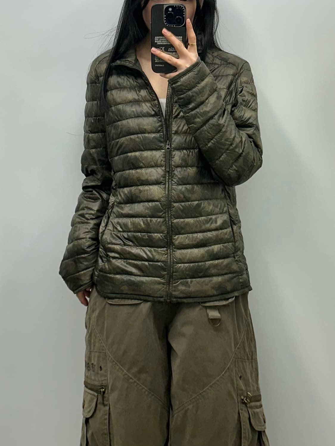 유니클로 카모 다운 경량 패딩 상품이미지1