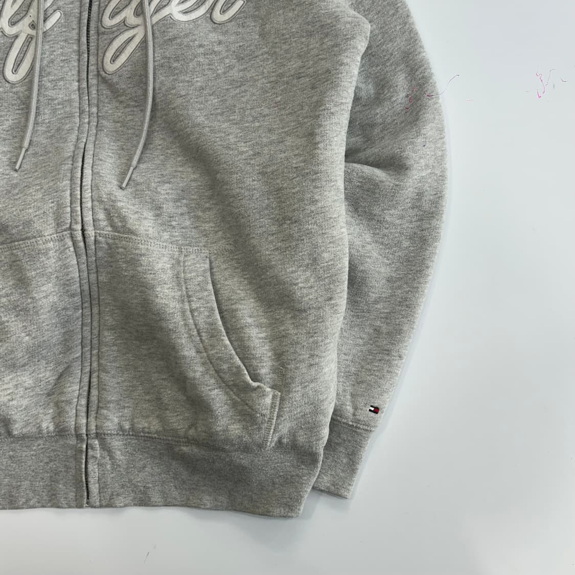Tommy Hilfiger 타미힐피거 레터링로고 퍼안감 그레이 후드집업  상품이미지5