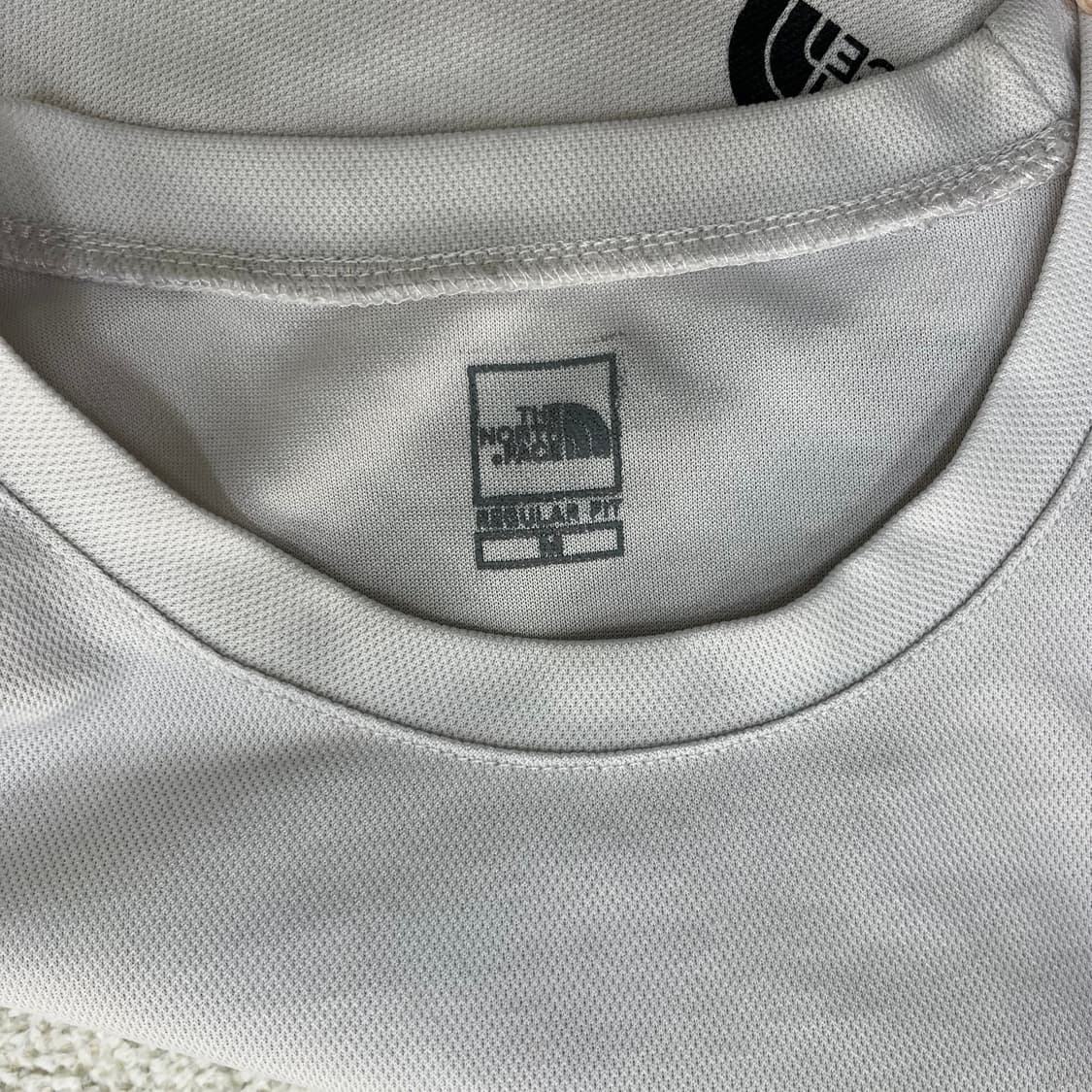 M 노스페이스 스몰로고 반팔티 0409M 상품이미지2