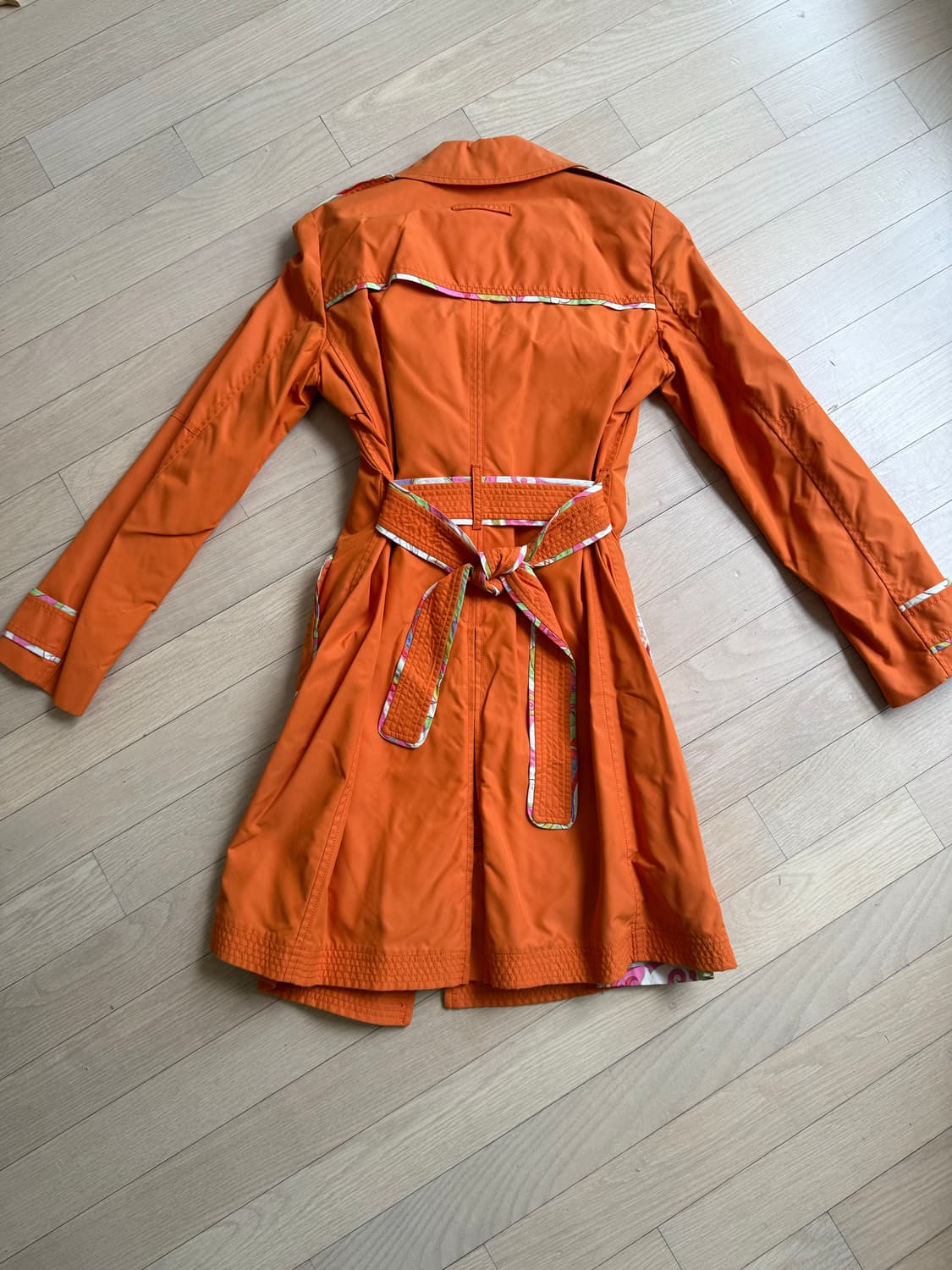 [정가300이상] ETRO 얼굴 화사해지는 트렌치코트 에트로 상품이미지4