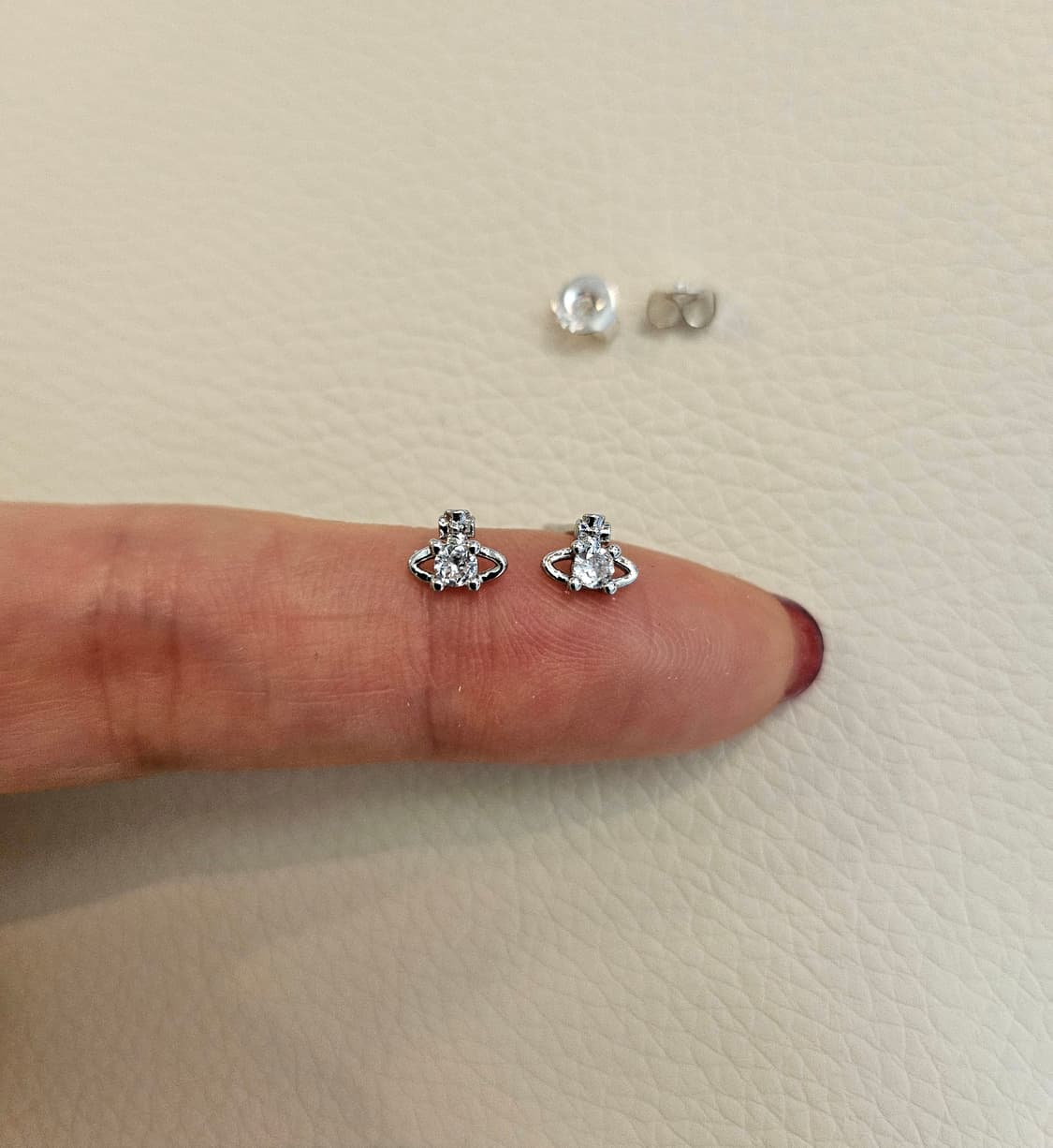 비비안웨스트우드 업사이클링 마이크로 미니 귀걸이 상품이미지4