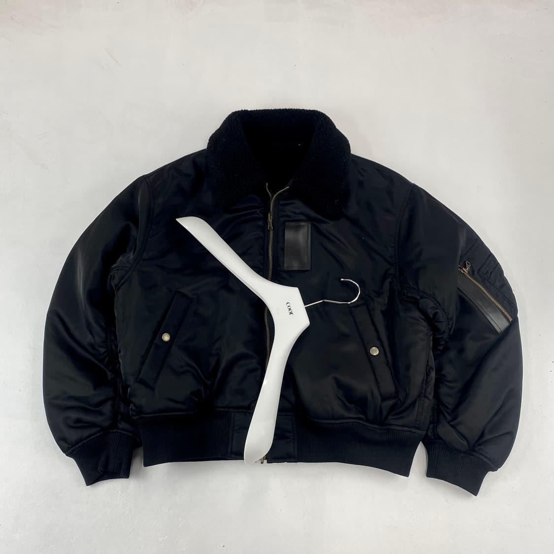 쿠어 CWU 리버시블 플라이트 봄버 V.2 블랙 (100) 상품이미지1
