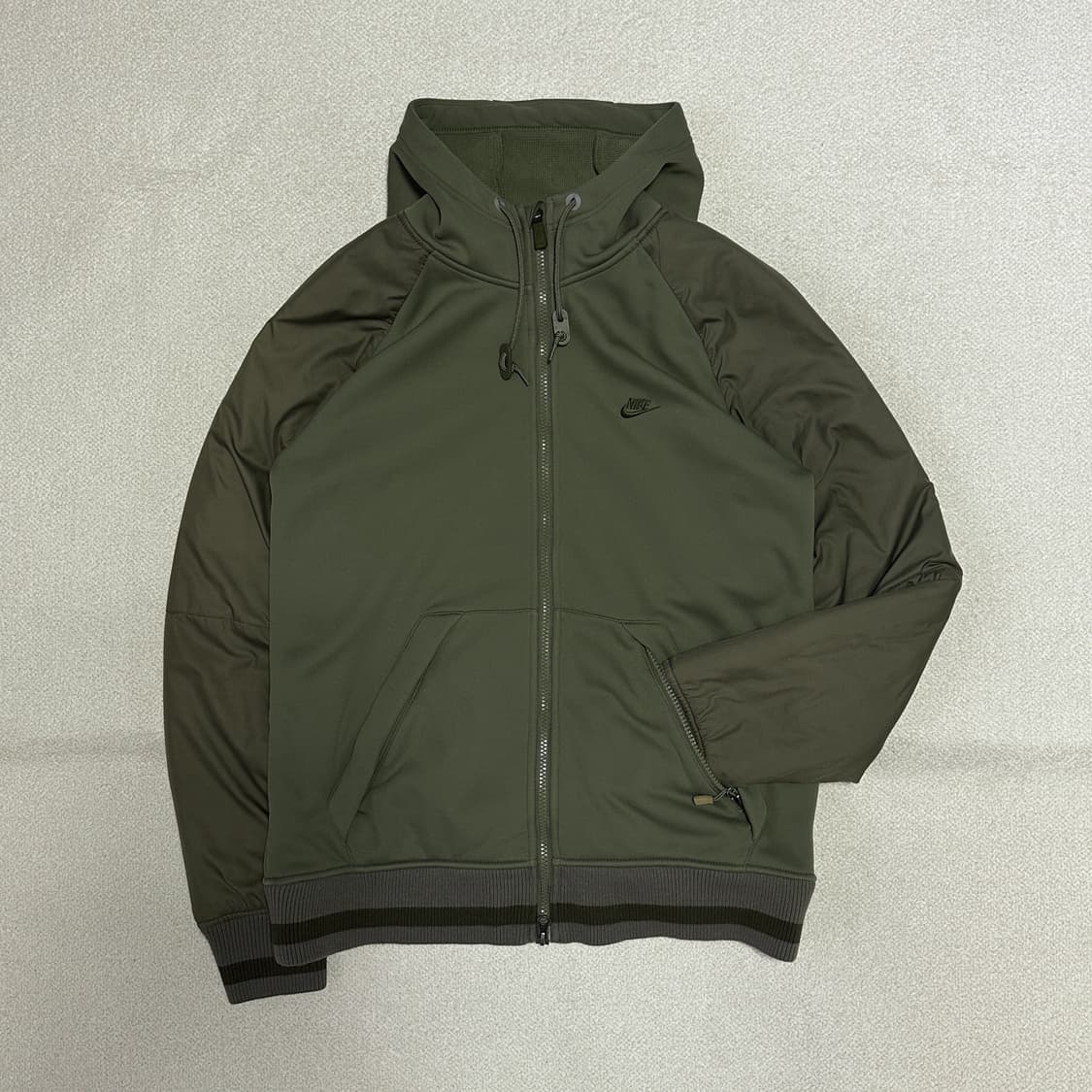 나이키 디펜더 후드 자켓 상품이미지1