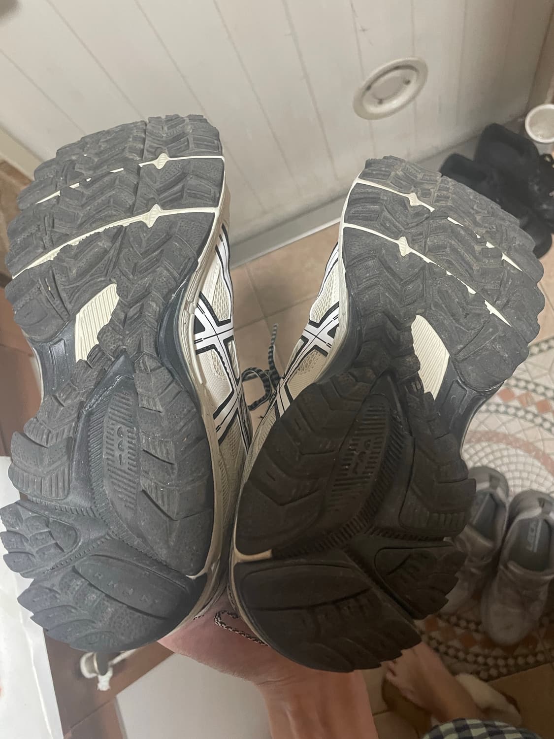 아식스 젤 카하나8 카키 275 상품이미지5