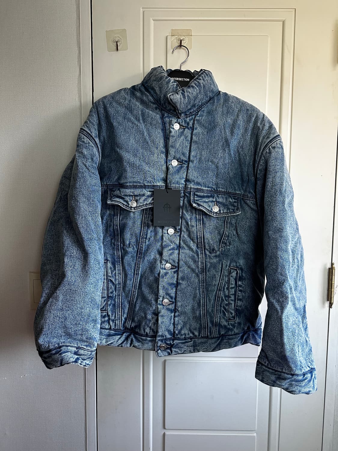 인터섹션 오버사이즈 패디드 데님 자켓 블루 상품이미지1