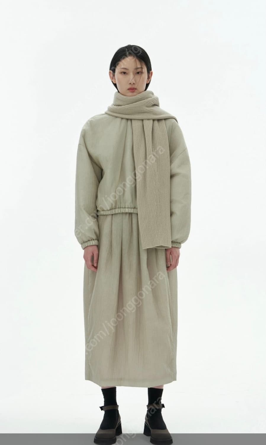 아모멘토 리브드 머플러 베이지 상품이미지2