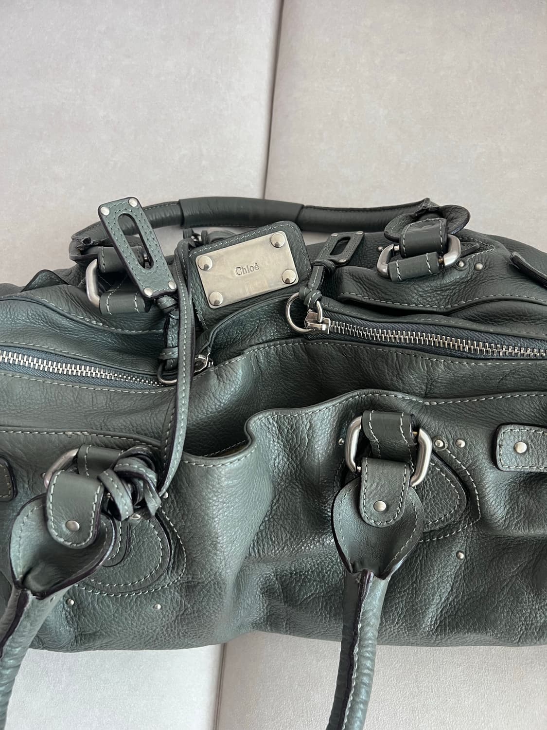 정품 끌로에 패딩턴백 라지 그레이카키색상 에토프 실버 상품이미지4