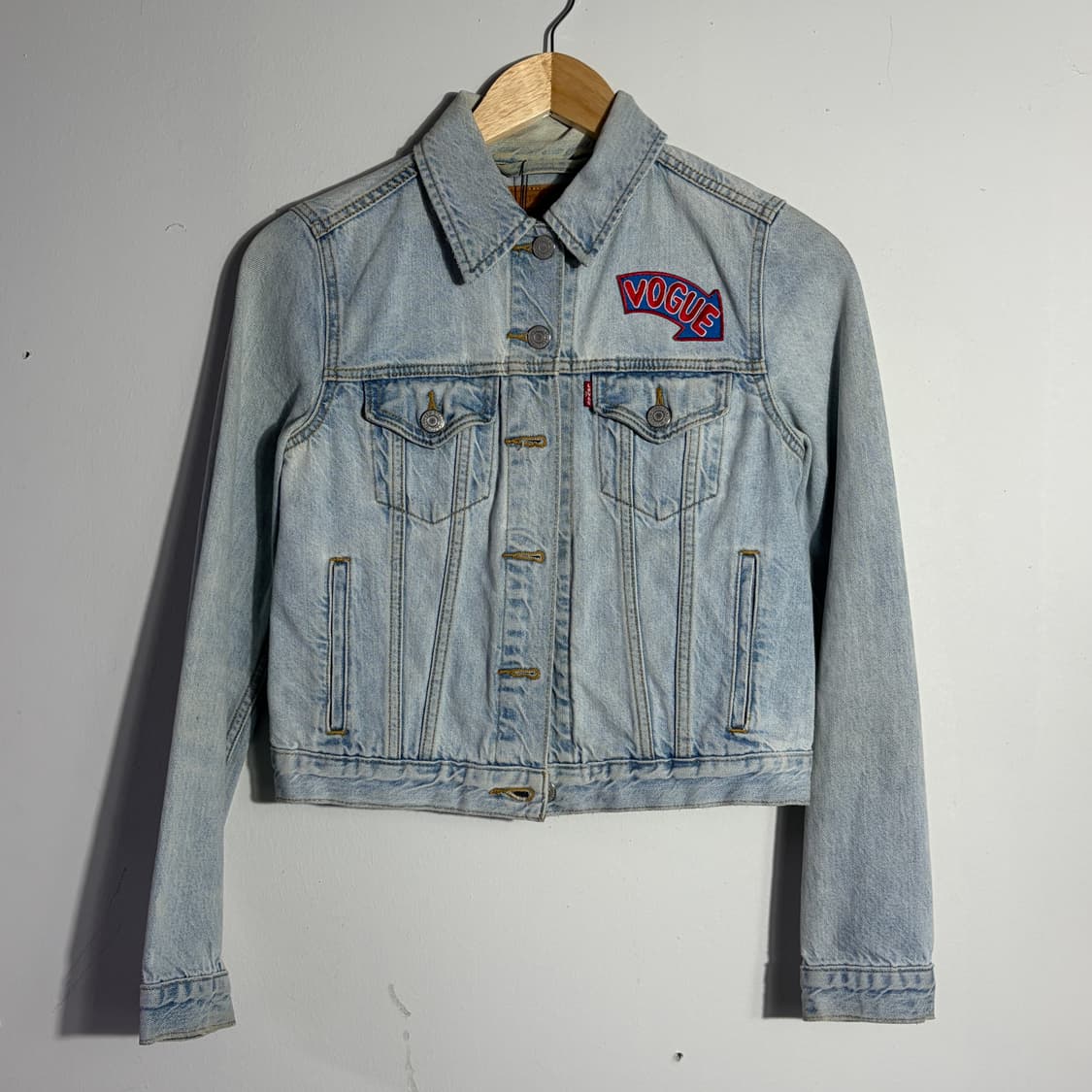 리바이스 보그 패치 크롭 데님 자켓 상품이미지1