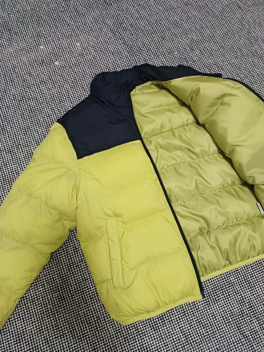 노스페이스 키즈 눕시 패딩 (옐로우/블랙)-(8-9세) 상품이미지3