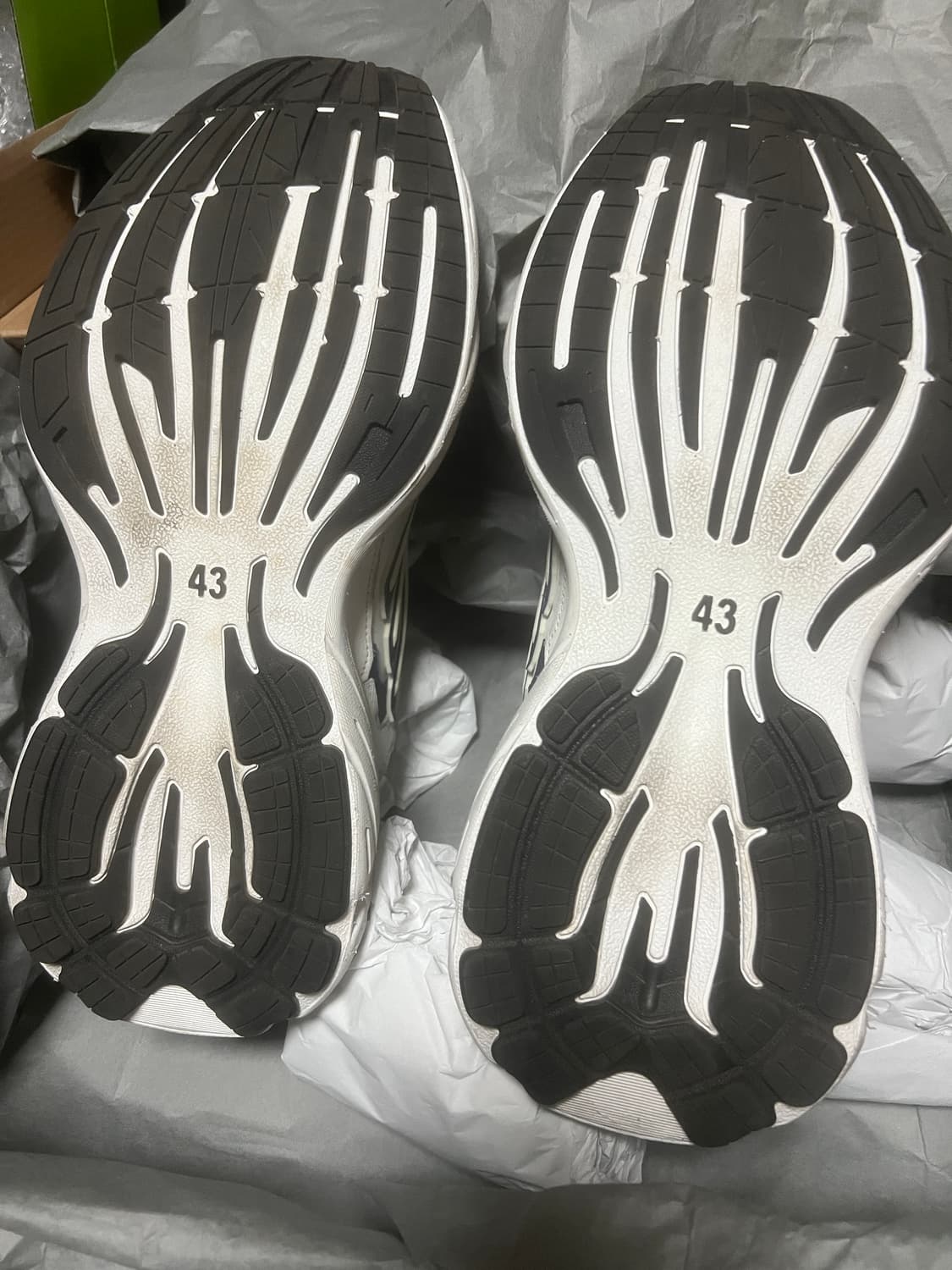 (급처) (43)발렌시아가 먼데이슈즈 네이비 상품이미지4