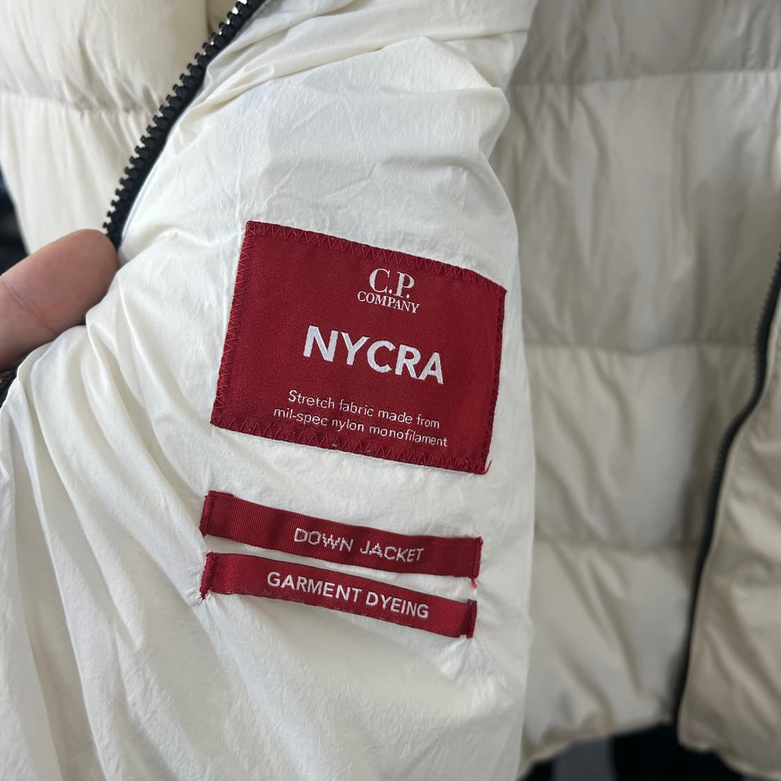 CP 컴퍼니 NYCRA 렌즈 다운 패딩 상품이미지8