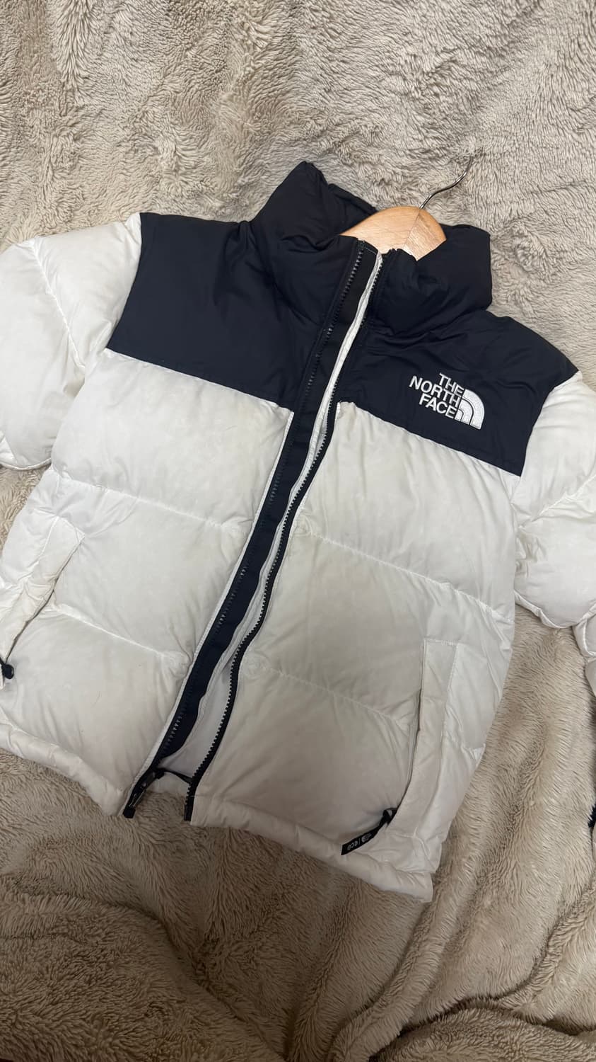 노스페이스 눕시 화이트 패딩 상품이미지2