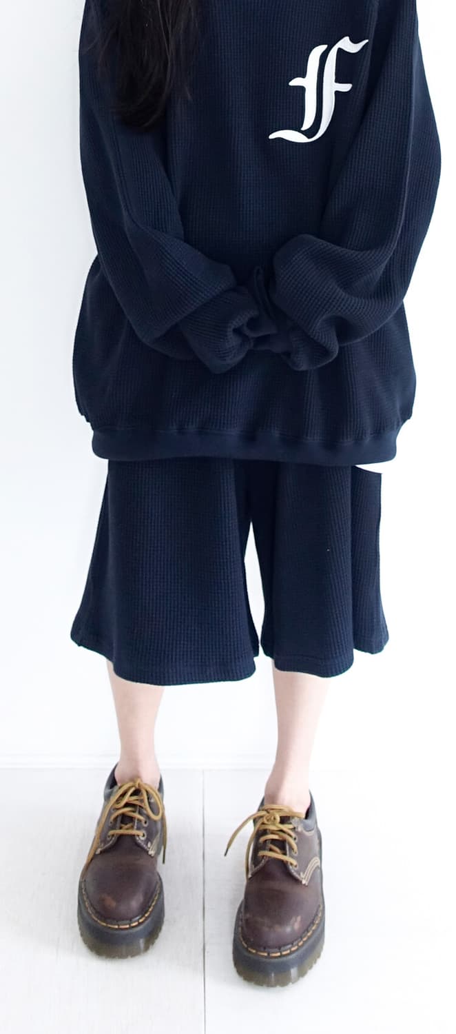 [F.E.E.S] waffle bermuda pants (navy) 상품이미지1