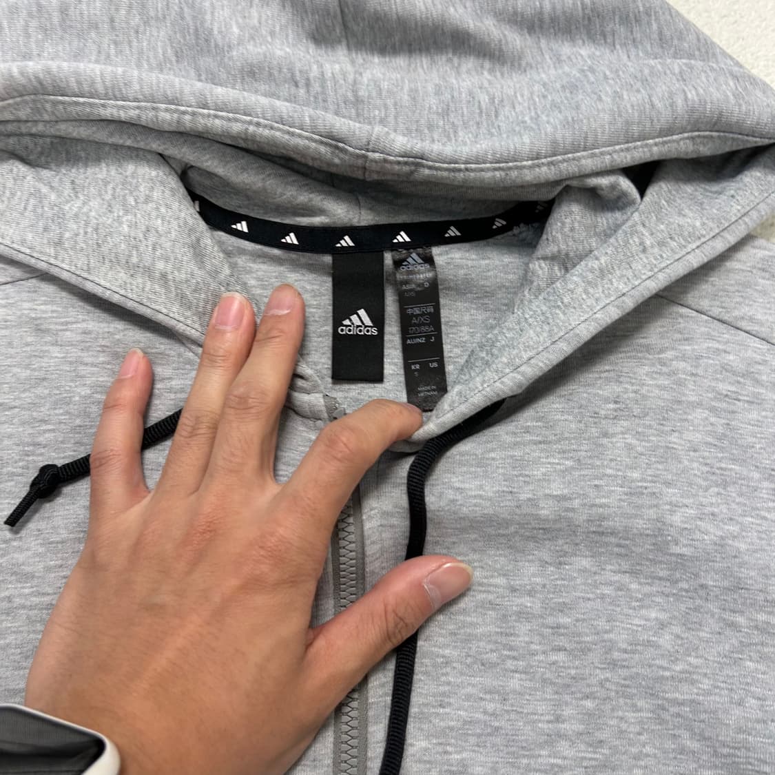 Adidas gray hood zip-up 상품이미지6