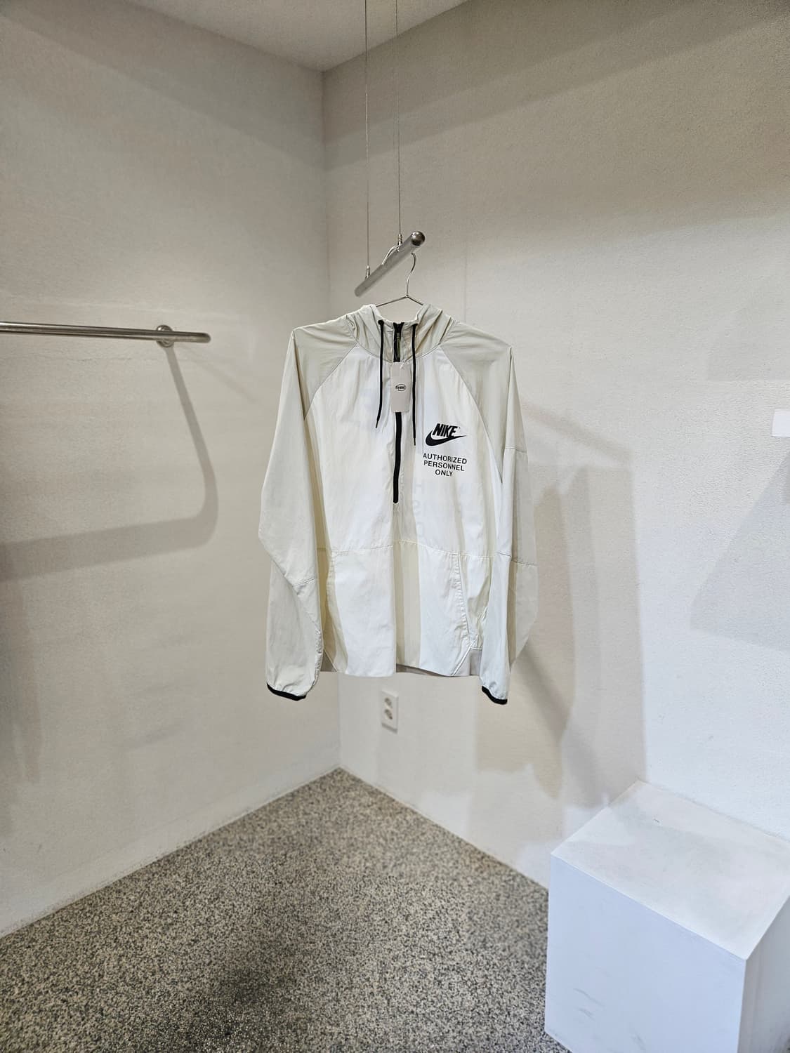 나이키 스포츠웨어 우븐 언라인드 아노락 라이트본 상품이미지1