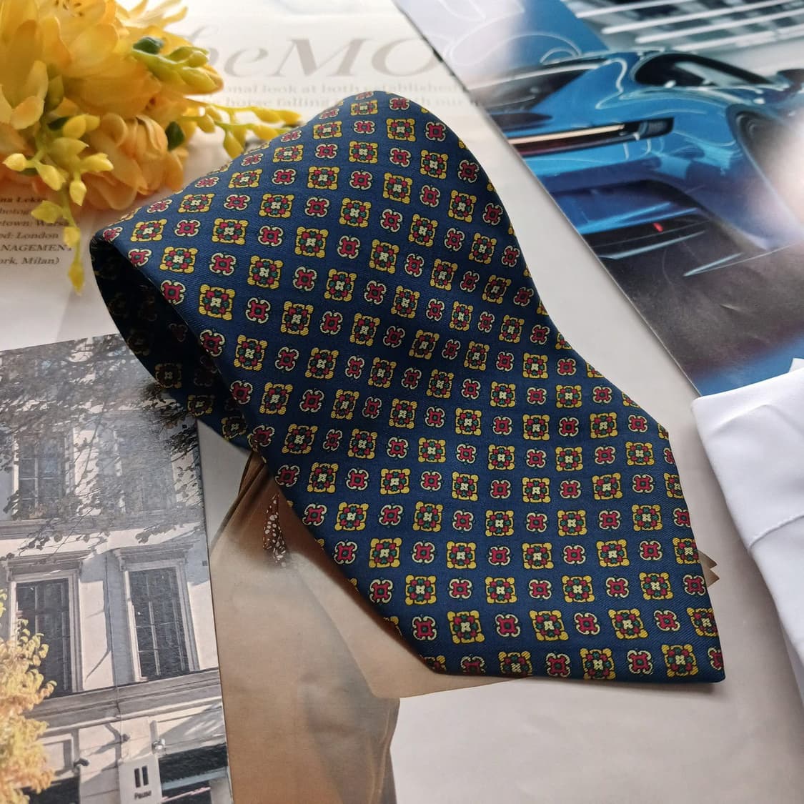 타이랙 실크 네이비 지오메트릭 넥타이 9.5cm A등급 A18708
 상품이미지1