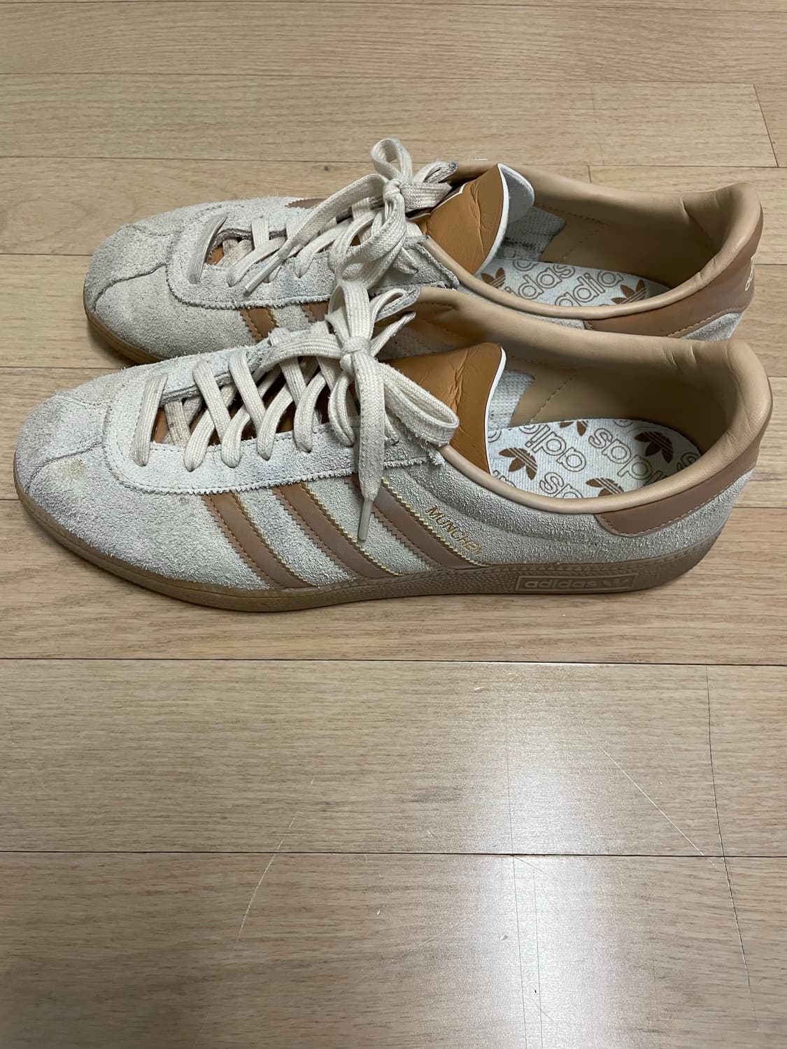 아디다스 오리지널 뮌헨 스니커즈 45size(300)입니다. 상품이미지3