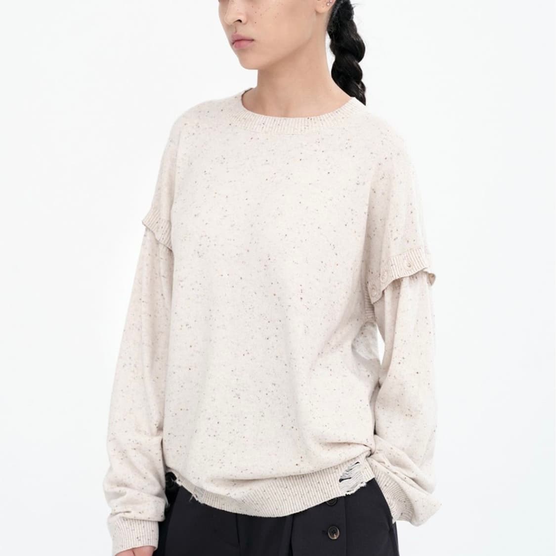 밀로 우먼 버튼 데미지 니트 탑 / 에크루 상품이미지2