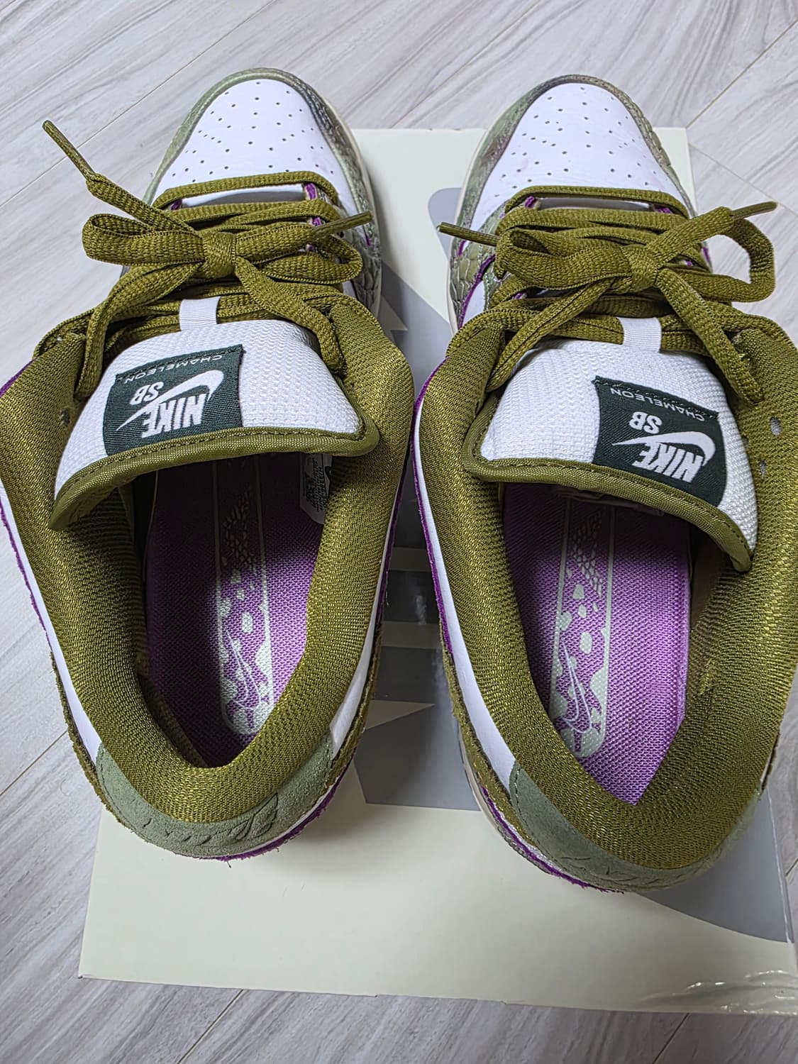 [275] 나이키 x 알렉시스 사블론 sb 덩크로우프로 화이트앤퍼시픽모스 상품이미지4