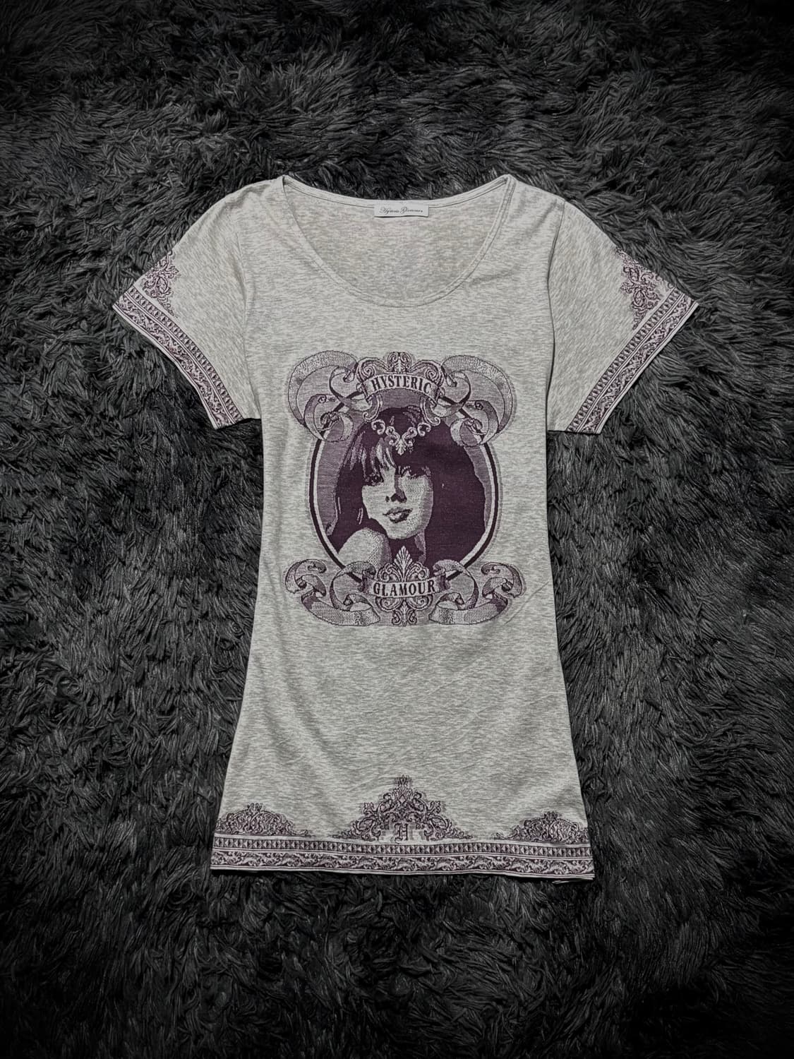 Hysteric Glamour 걸프린팅 오너먼트 그레이 반팔 티셔츠 상품이미지1
