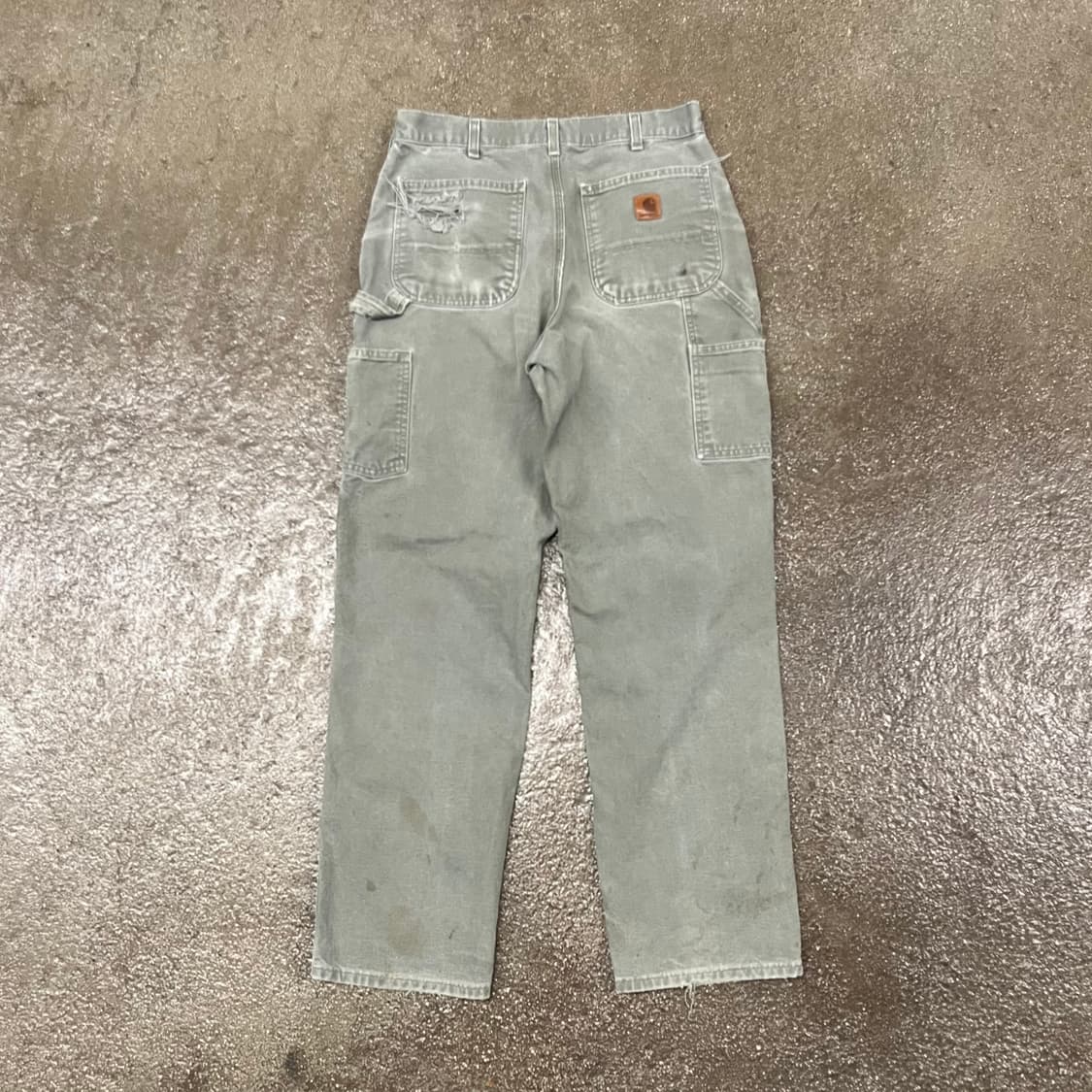 Carhartt 데미지 카펜터 팬츠 (31“) 상품이미지3