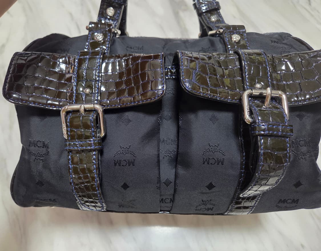 MCM 나일론 페이턴트 토트백 상품이미지6
