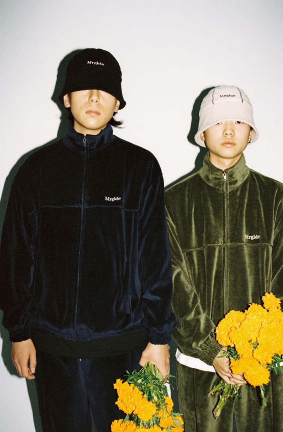 미스치프 이센스 marigold 벨벳 셋업 카키 S 상품이미지3