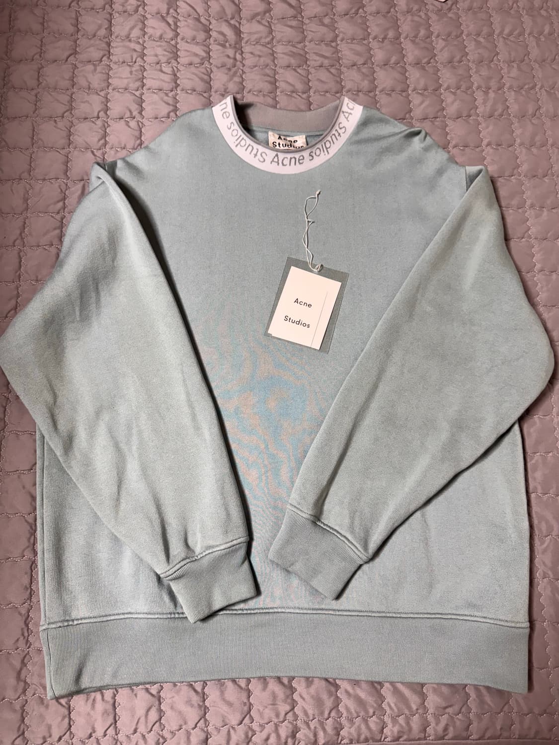 아크네 스튜디오 넥로고 맨투맨 s 민트 플로고 상품이미지1