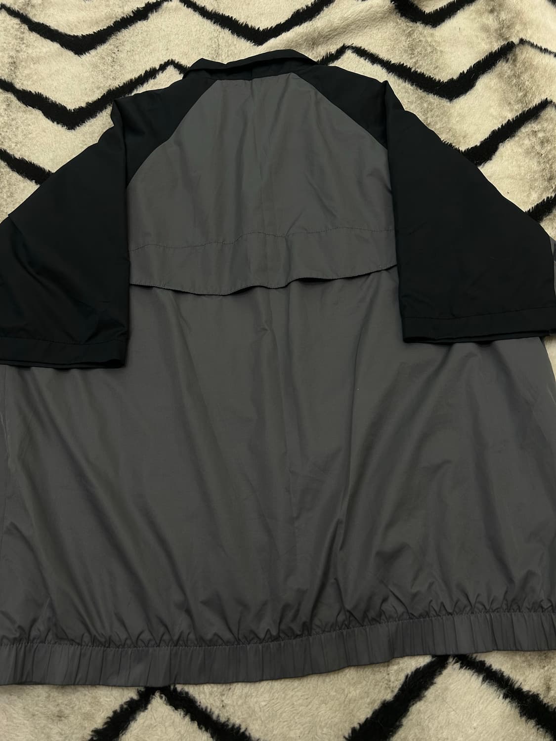 [2XL]나이키골프 00s 반팔 반집업 웜업/블랙그레이 상품이미지3