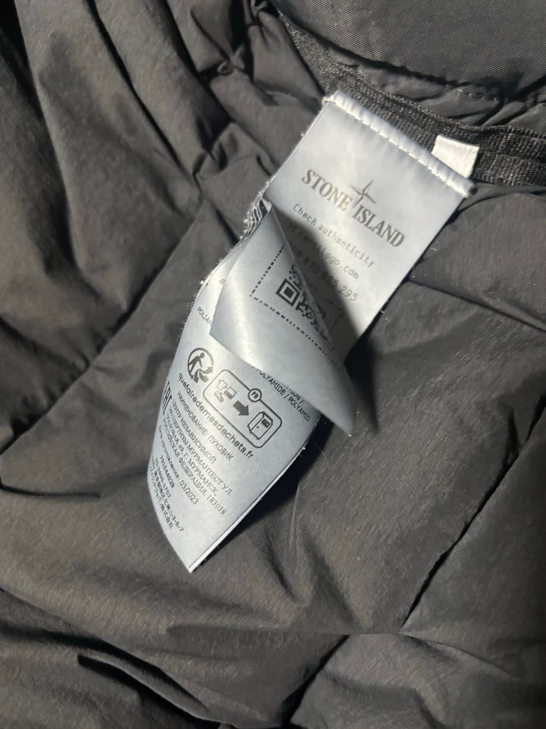 스톤아일랜드 심리스 터널 패딩 L사이즈 상품이미지5