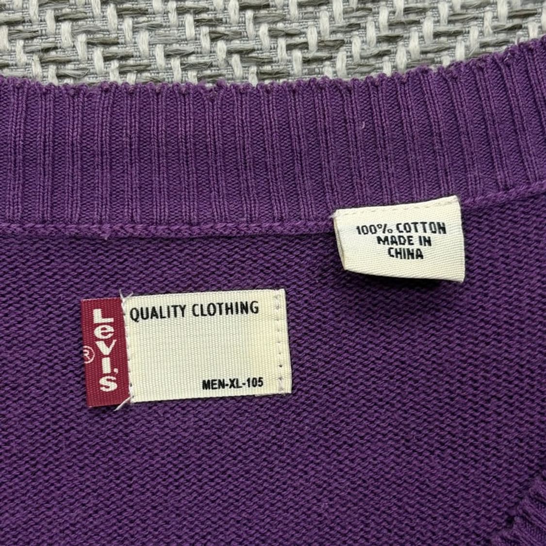 리바이스 그런지 브이넥 니트 v2050 상품이미지5