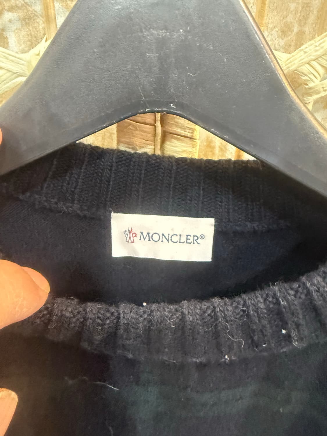 105 정품 몽클레어 니트 팝니다 상품이미지2