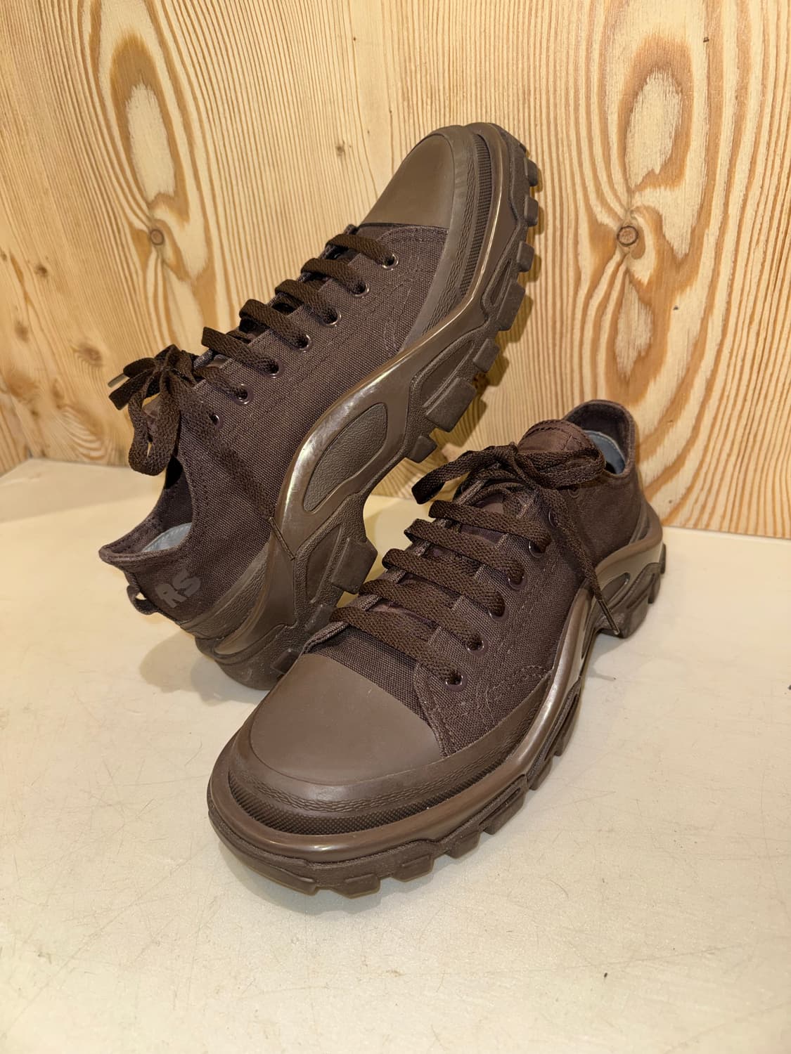 아디다스 x 라프 시몬스 디트로이트 러너 오닉스 상품이미지1