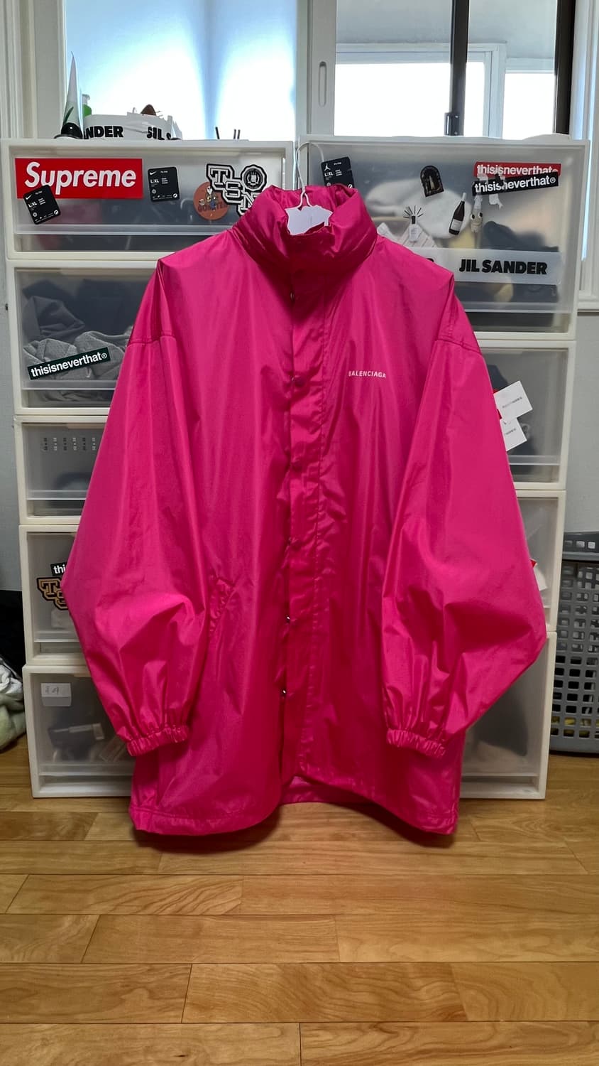 발렌시아가 로고 오버핏 윈드즈레이커 상품이미지3