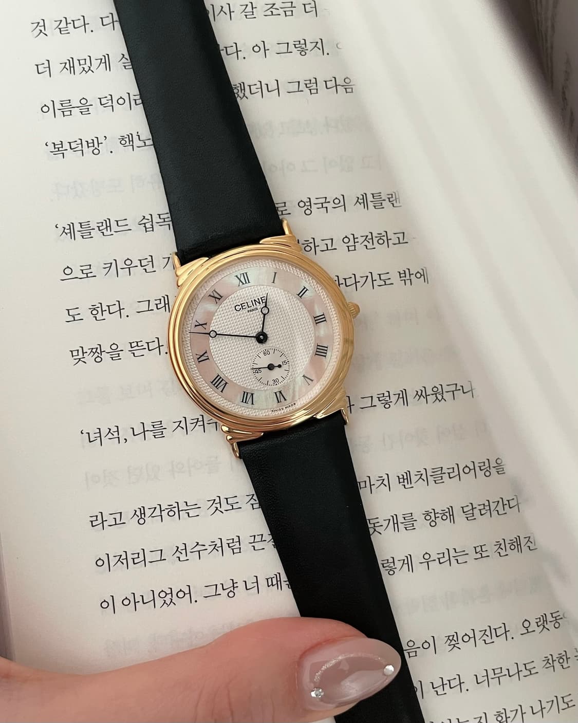 CELINE shell dial watch / 셀린느 자개 시계 상품이미지1