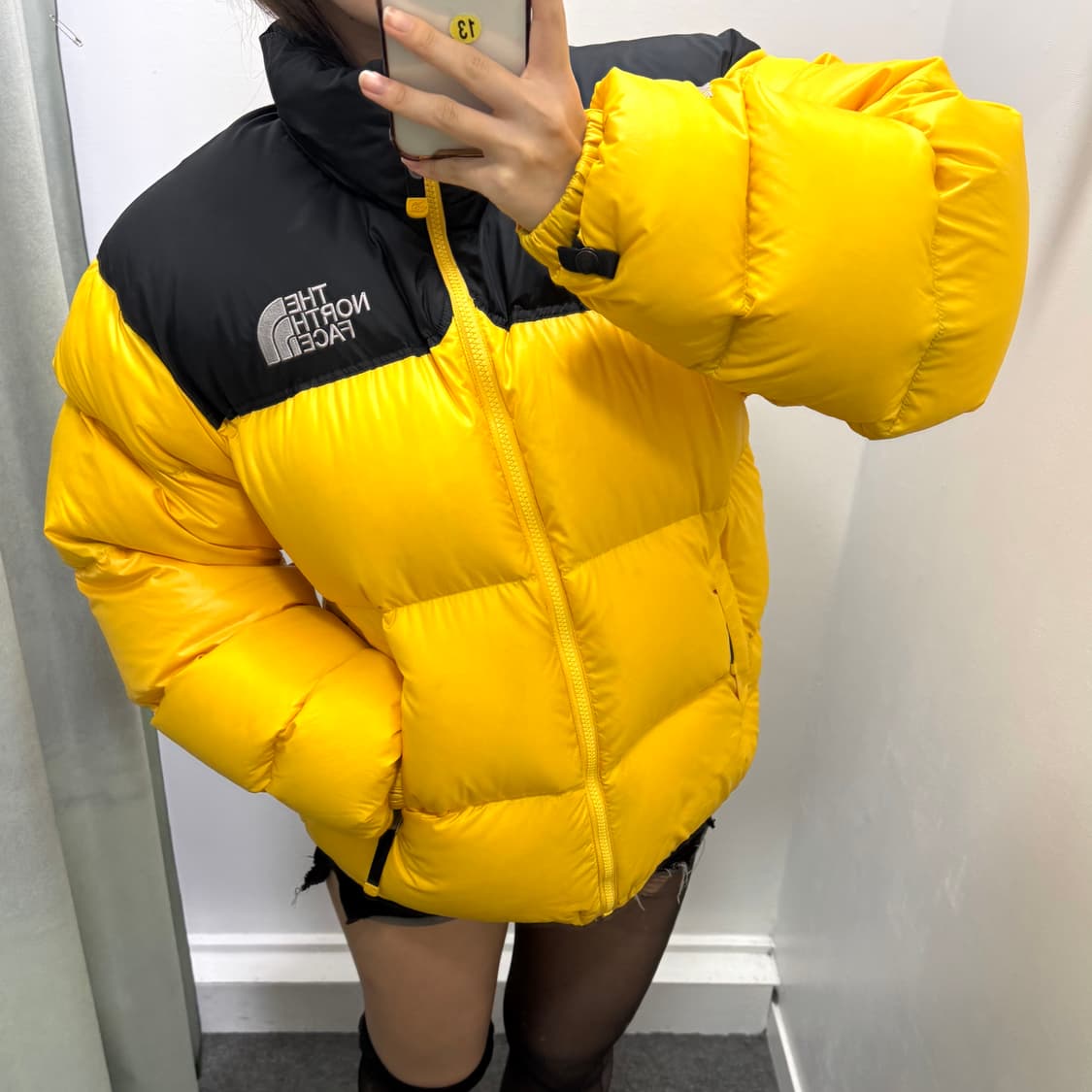 노스페이스 눕시 옐로우 패딩 상품이미지2