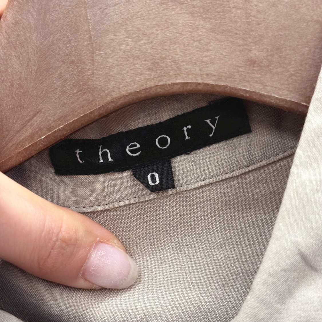 띠어리 반팔 셔츠 원피스 카라넥 버튼 클로징 빅포켓 디테일 베이지 상품이미지7