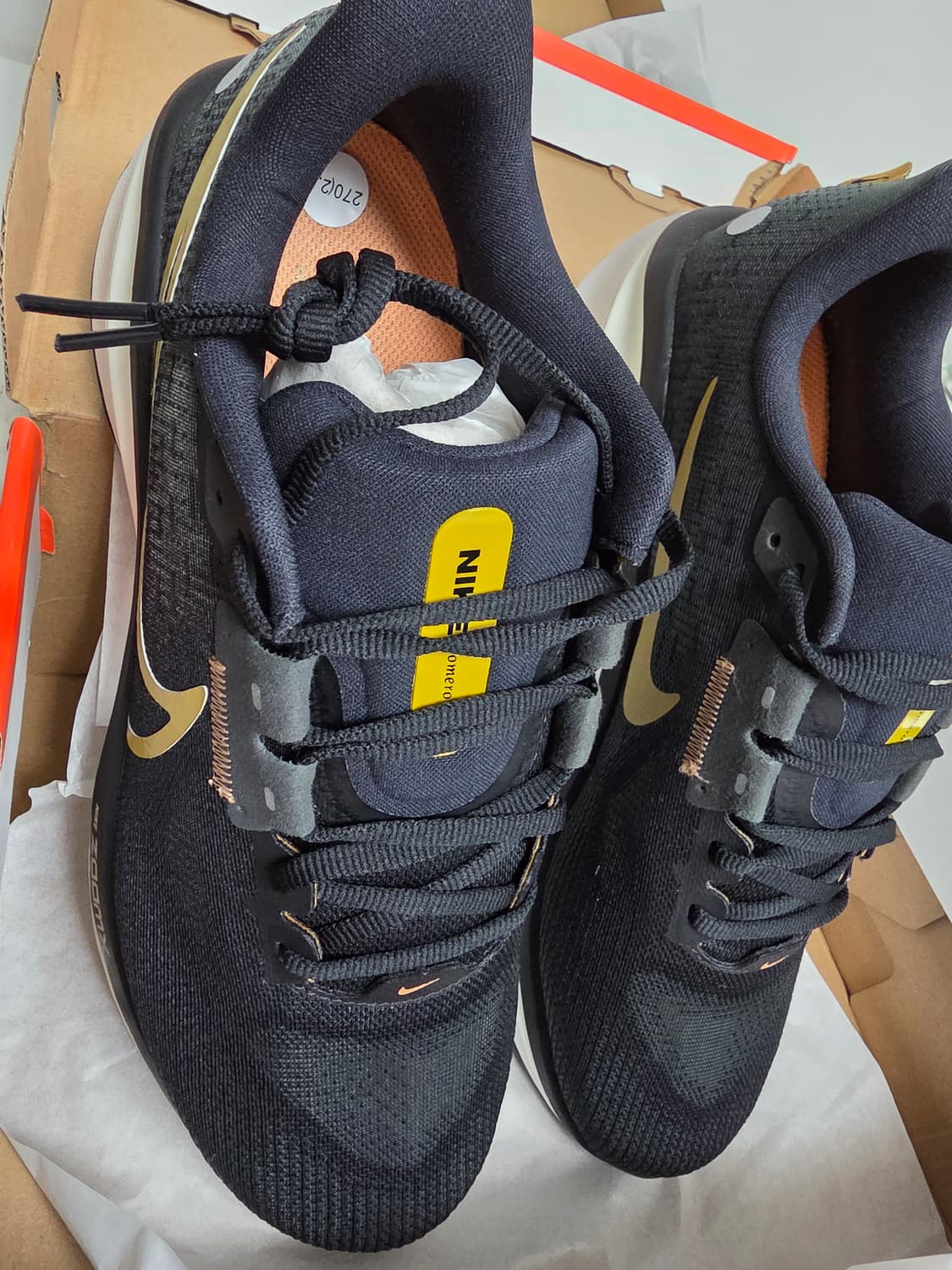 나이키 보메로 17 블랙/브론진  270 상품이미지5