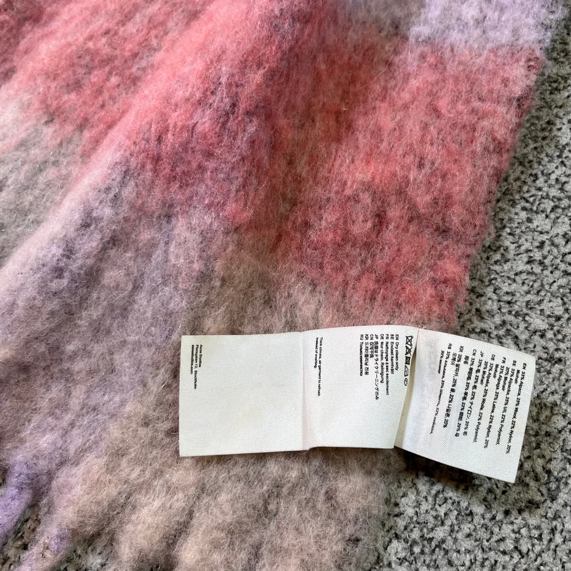 아크네 스튜디오 울 머플러 상품이미지5