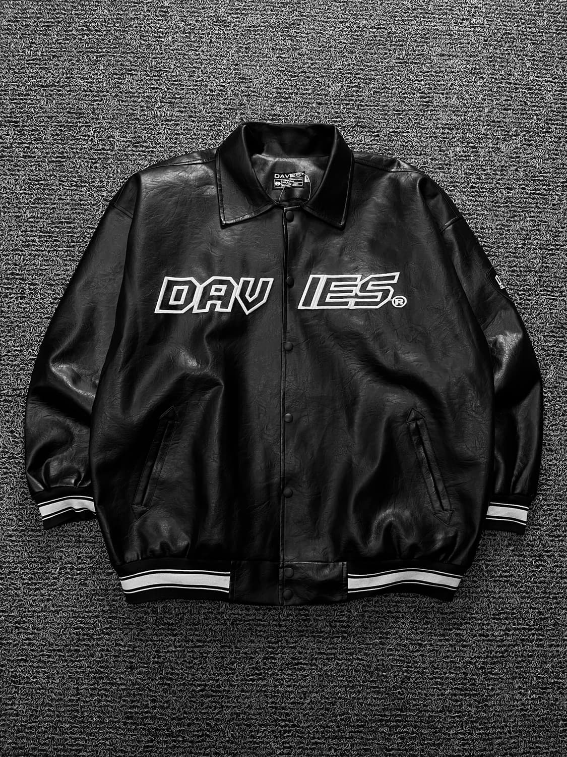 DAVIES 빈티지 블랙 비건 레더 바시티 자켓 107 상품이미지1