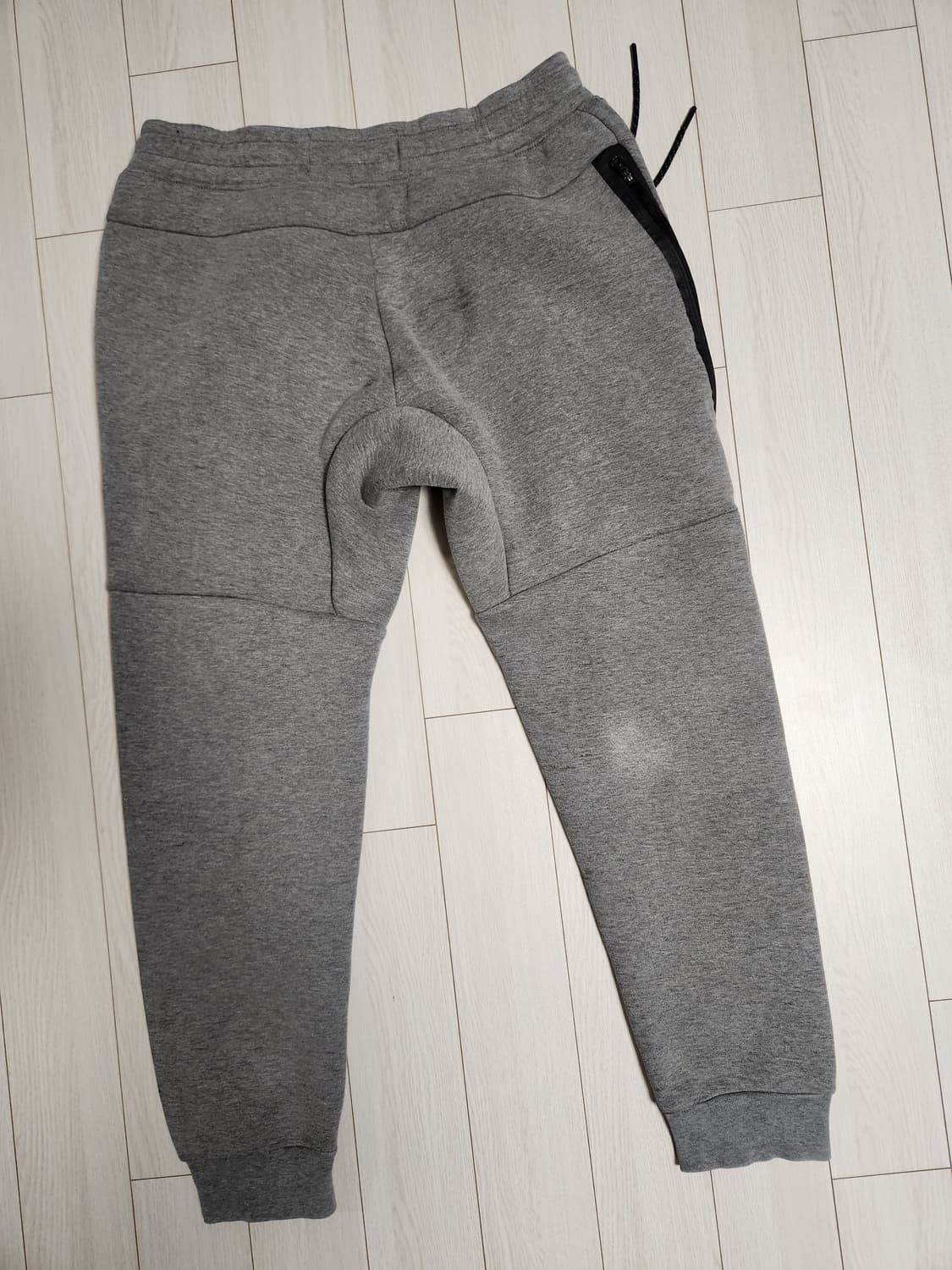 나이키 806697-091 테크 플리스 조거 사이즈L

여러 중고사이트에 상품이미지8