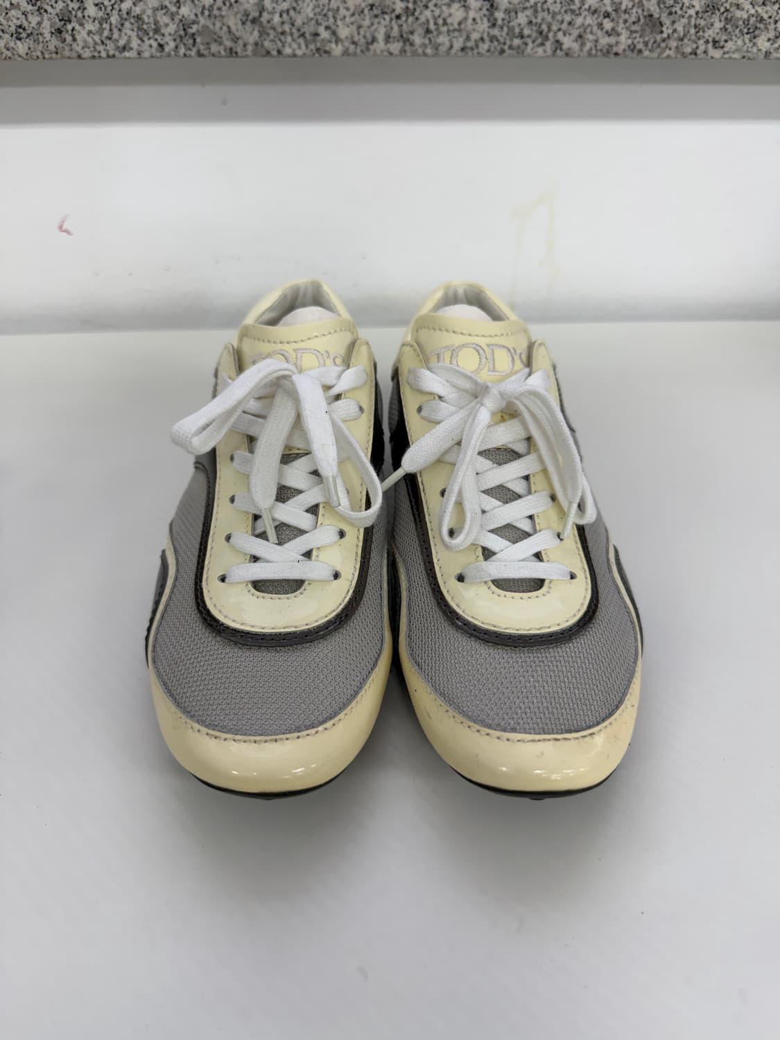 새제품) TODS 토즈 정품 여성 스니커즈 35.5 상품이미지1